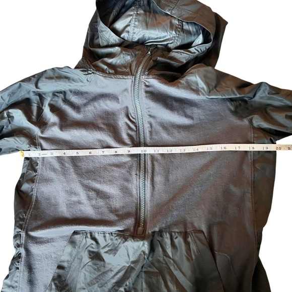 Under Armour Cross Fit Running Rain 1/2 Zip Gray Jacket woman’s SZ S - Picture 2 of 7